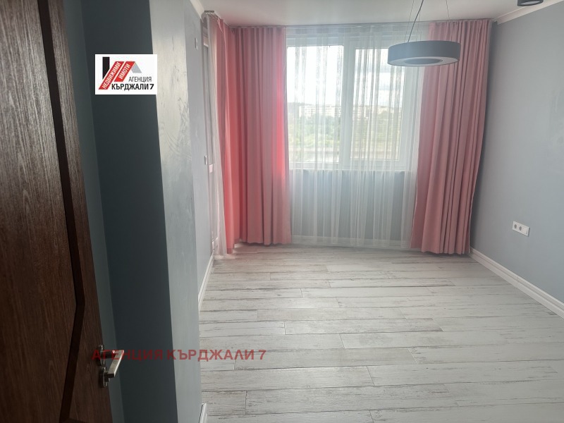 Na prodej  1 ložnice Kardžali , Vazroždenci , 67 m2 | 66329140 - obraz [12]