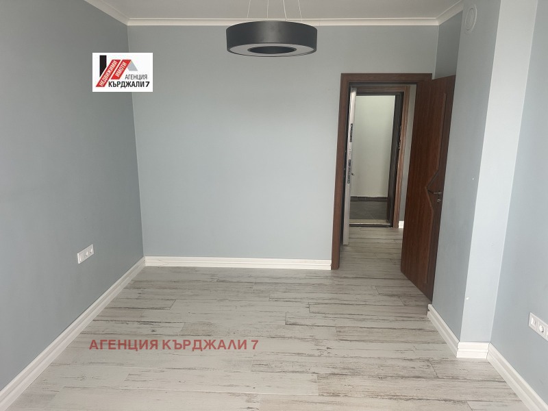 Na prodej  1 ložnice Kardžali , Vazroždenci , 67 m2 | 66329140 - obraz [13]