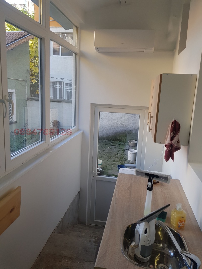 Продава 2-СТАЕН, град София, Център • 180000 € / 352049.40 лв. • 29599581 1