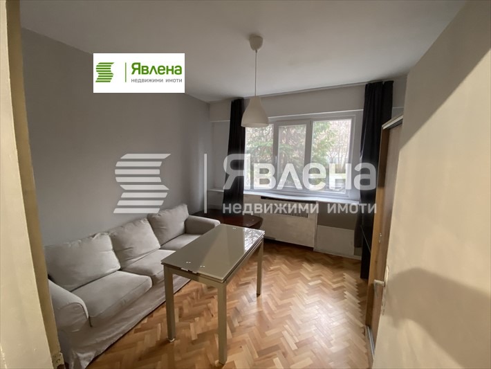 Продава 2-СТАЕН, гр. София, Красно село