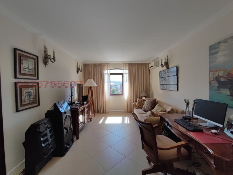 Продава  Многостаен област Бургас , с. Лозенец , 600 кв.м | 99795765