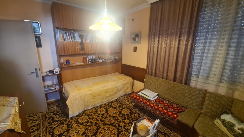 Продава  Етаж от къща град Разград , Варош , 94 кв.м | 58496226 - изображение [7]