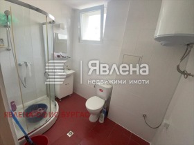 2-стаен град Бургас, Изгрев 10