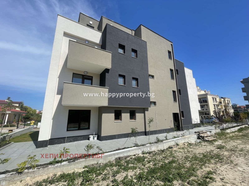 Продава  2-стаен област Бургас , с. Равда , 72 кв.м | 13323143