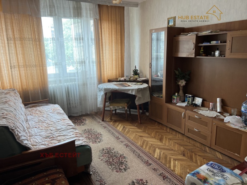 Продава  3-стаен град Добрич , Център , 98 кв.м | 93972937
