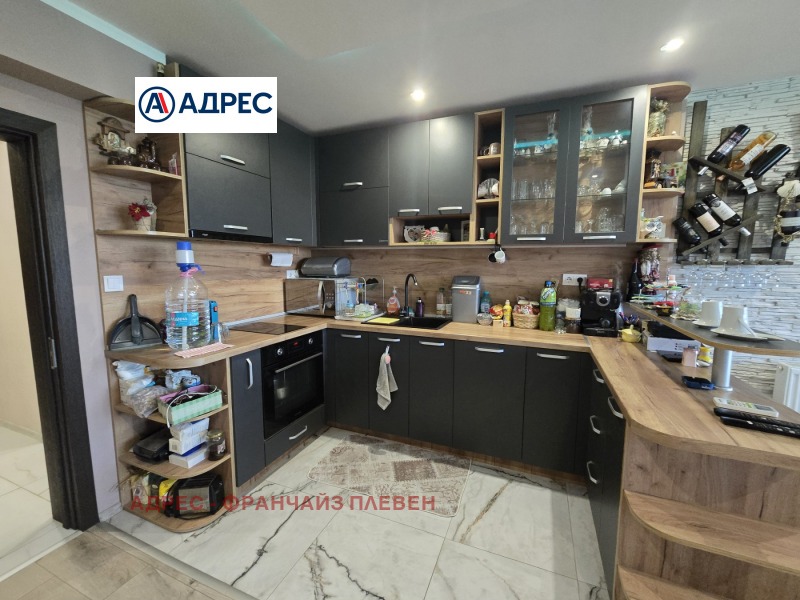 Продава 3-СТАЕН, гр. Плевен, Сторгозия, снимка 3 - Апартаменти - 52600336