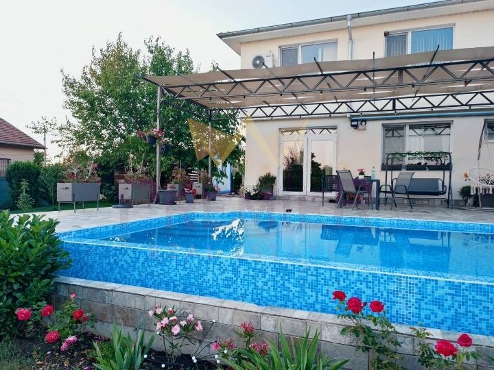 Продава КЪЩА, област Бургас, с. Тръстиково • 209989 € • 77358779 — Holmes.bg