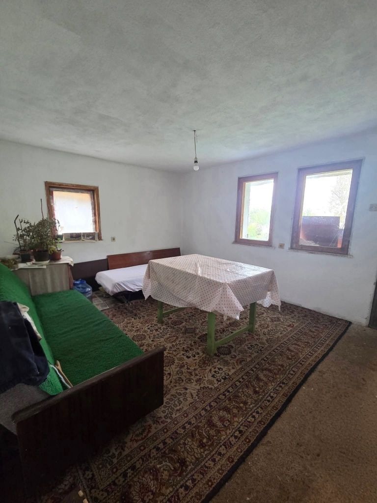 Продава КЪЩА, с. Горна Гращица, област Кюстендил, снимка 2 - Къщи - 54281860