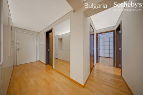 3+ camere da letto Tsentar, Sofia 5