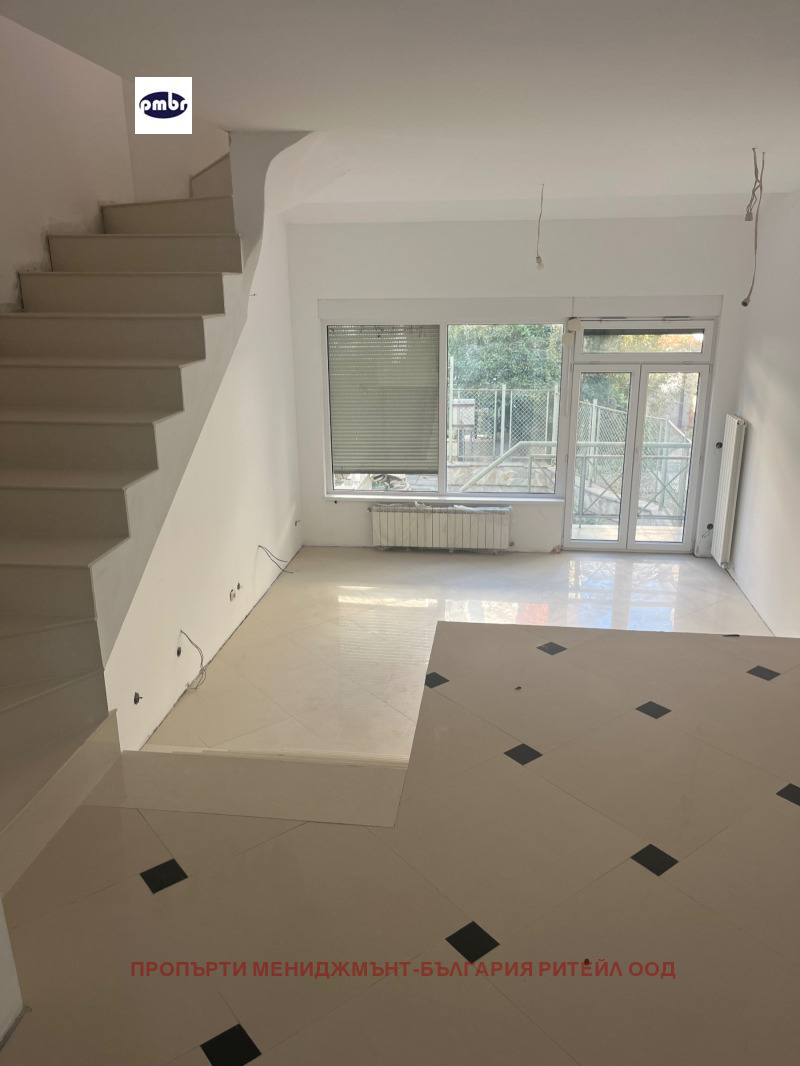 Til salgs  Hus Sofia , Manastirski livadi , 300 kvm | 81887250 - bilde [10]