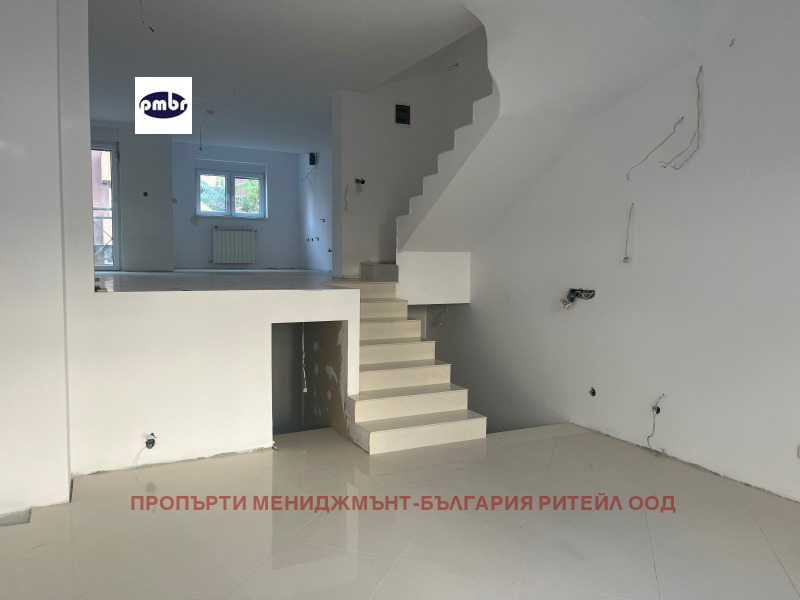 Til salgs  Hus Sofia , Manastirski livadi , 300 kvm | 81887250 - bilde [15]
