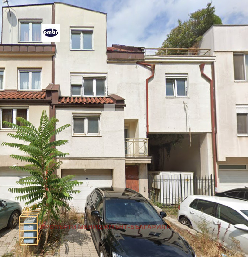 Te koop  Huis Sofia , Manastirski livadi , 300 m² | 81887250 - afbeelding [4]