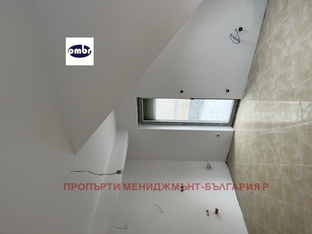 Te koop  Huis Sofia , Manastirski livadi , 300 m² | 81887250 - afbeelding [2]
