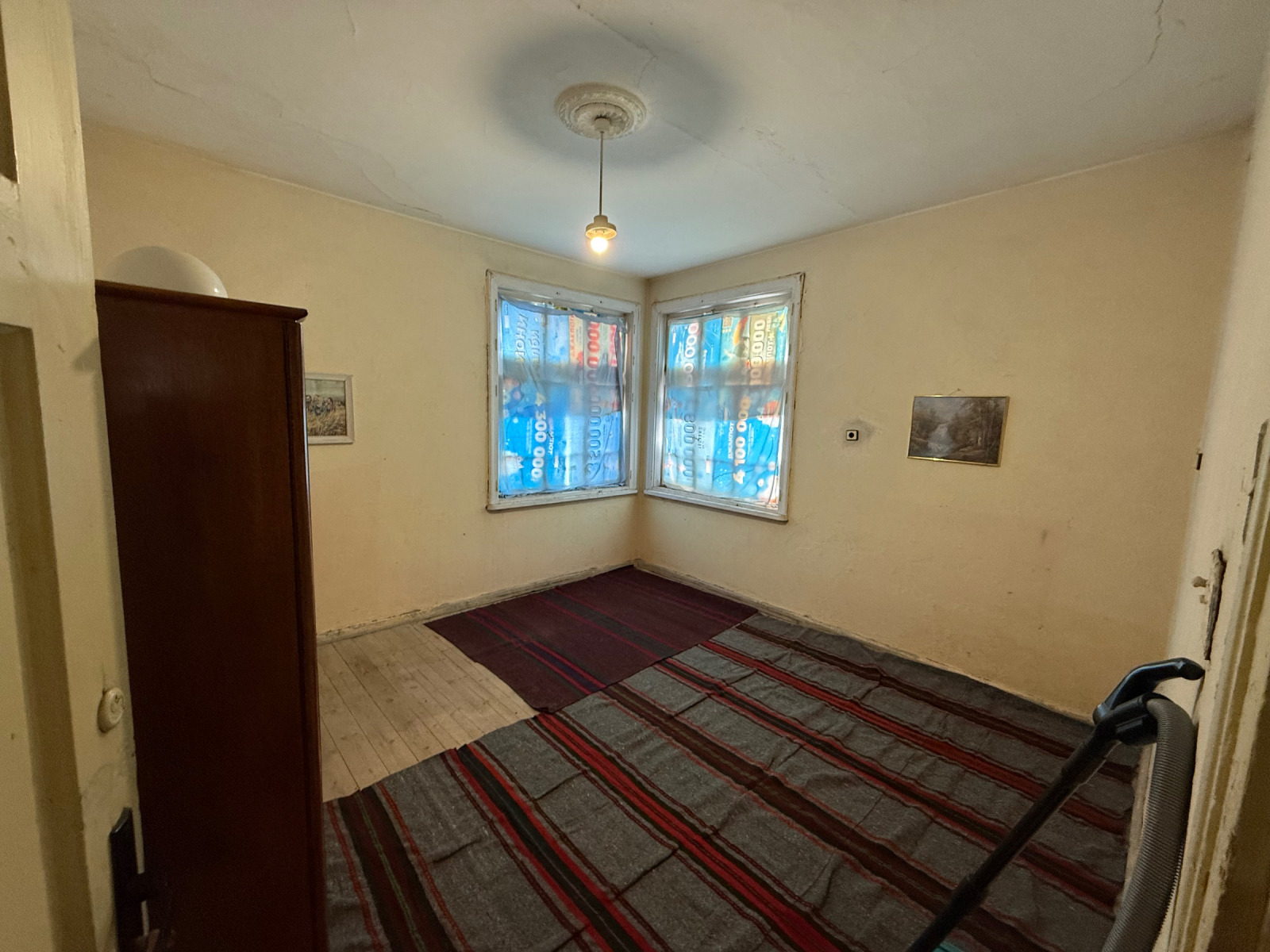 Продава КЪЩА, с. Гърмен, област Благоевград, снимка 9 - Къщи - 54916096