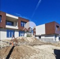 Продава КЪЩА, град Варна, м-т Акчелар • 370000 € / 723657.10 лв. • 31548344 6