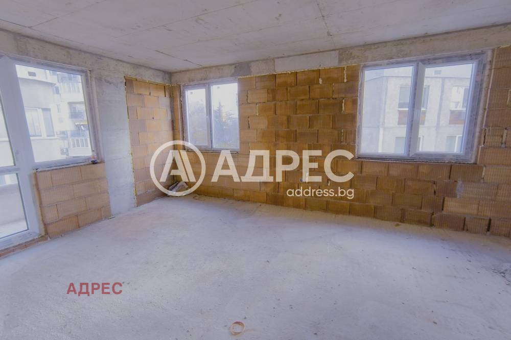 Продава МНОГОСТАЕН, гр. Варна, Център