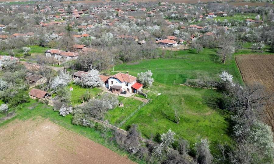 Продава КЪЩА, с. Градище, област Габрово, снимка 4 - Къщи - 54144641