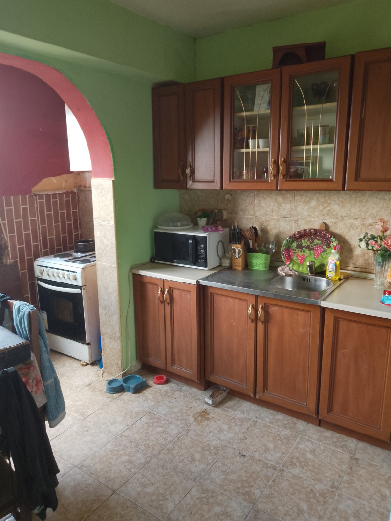 Продава 3-СТАЕН в град Монтана, Плиска - 80 кв.м / 122 710.05 € » 240 000 лв., ТАРА