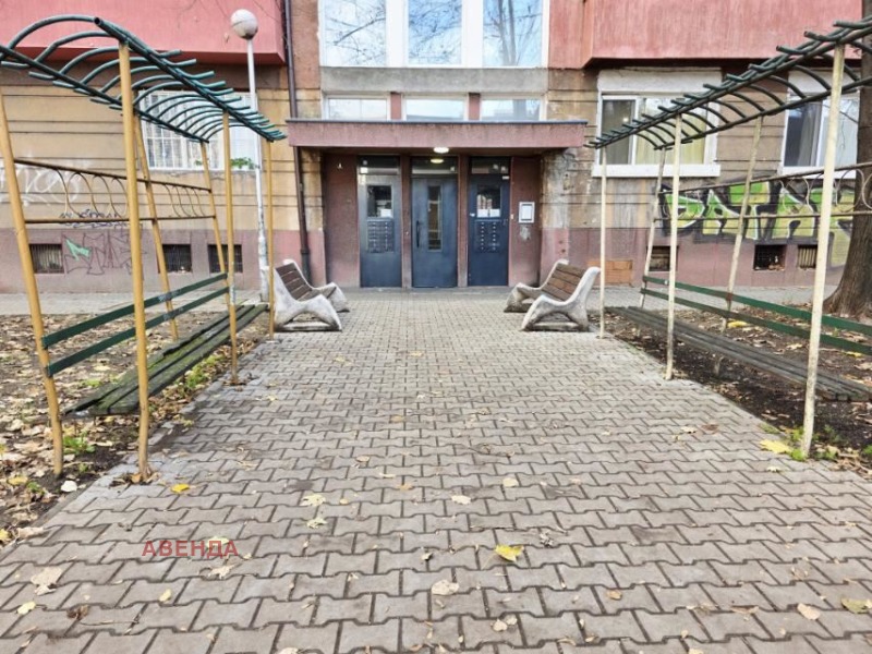 Продава 1-СТАЕН, гр. София, Оборище, снимка 13 - Апартаменти - 52559755