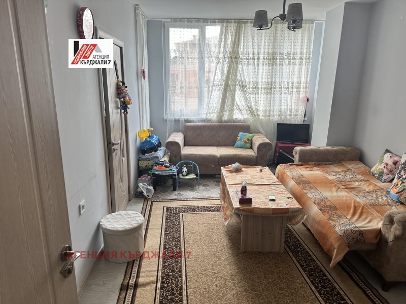 Till salu  1 sovrum Kardjali , Veseltjane , 54 kvm | 87947838 - bild [2]