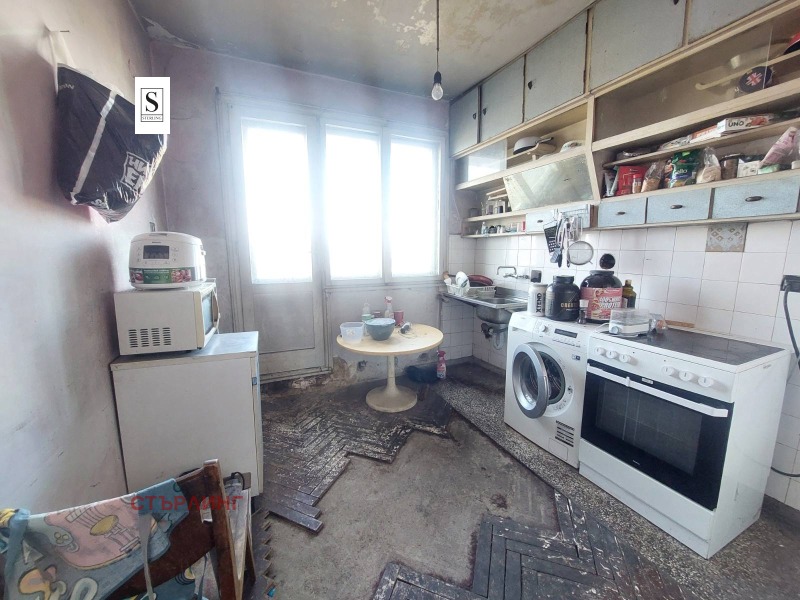 Продава  3-стаен град София , Банишора , 87 кв.м | 50996514 - изображение [12]