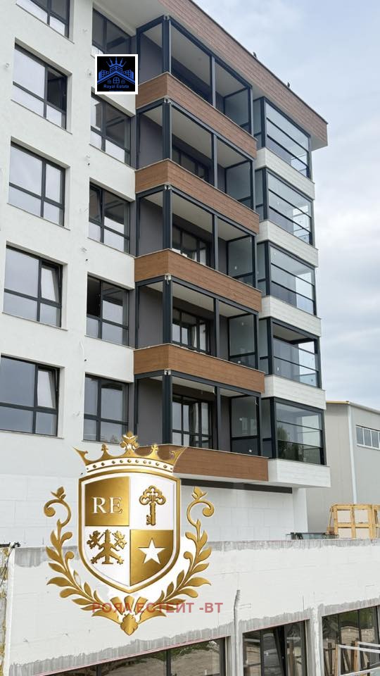 Продава 3-СТАЕН, гр. Велико Търново, Акация, снимка 2 - Апартаменти - 55041355