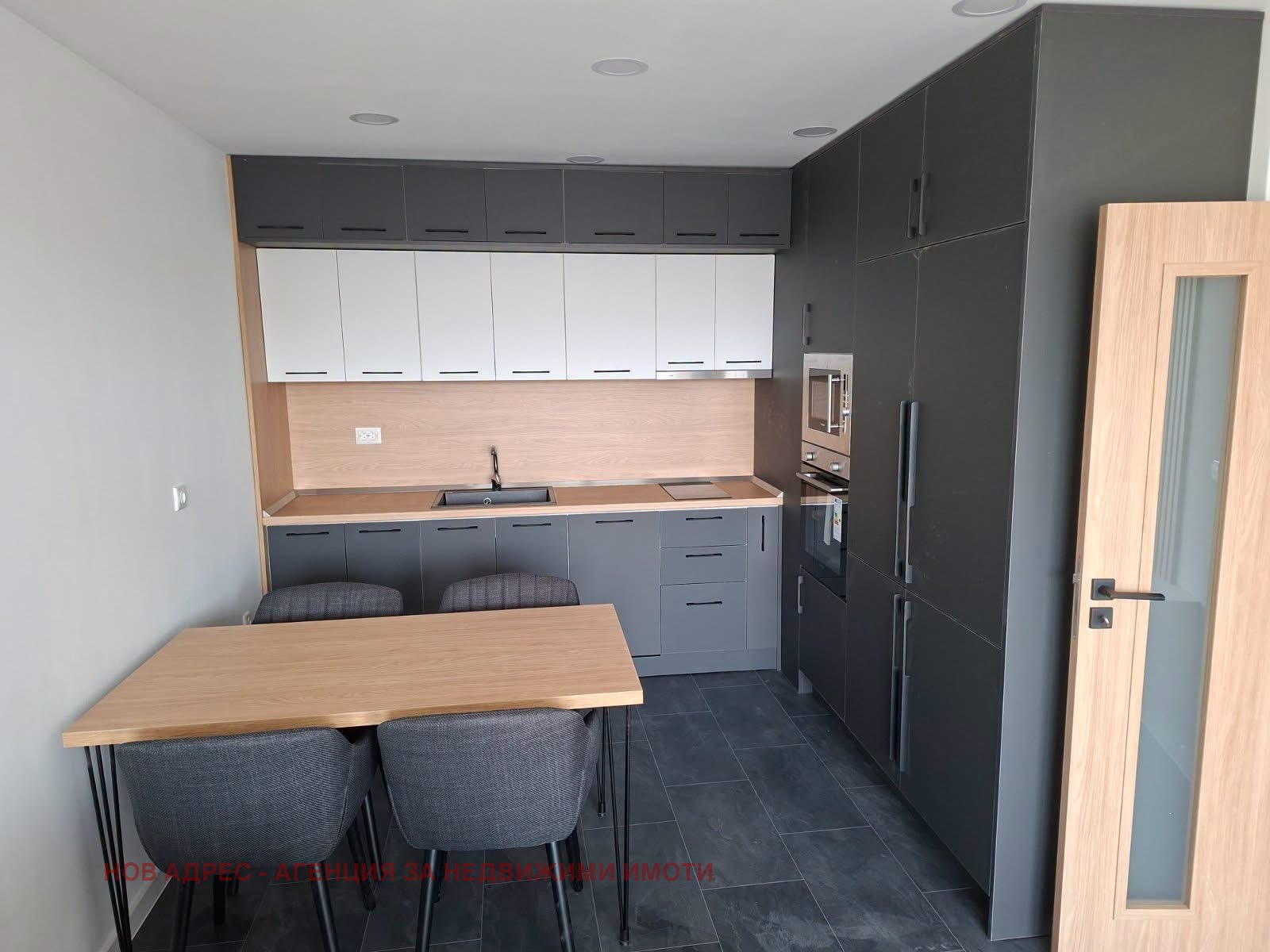 Продава 2-СТАЕН, гр. Търговище, Вароша, снимка 3 - Апартаменти - 56518423
