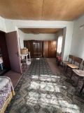 Продава КЪЩА, област Пловдив, с. Шишманци • 68900 € / 134756.69 лв. • 44971547 10