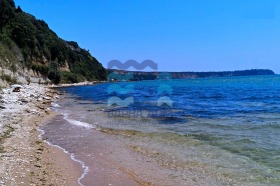 Trama m-t Priboy, Varna