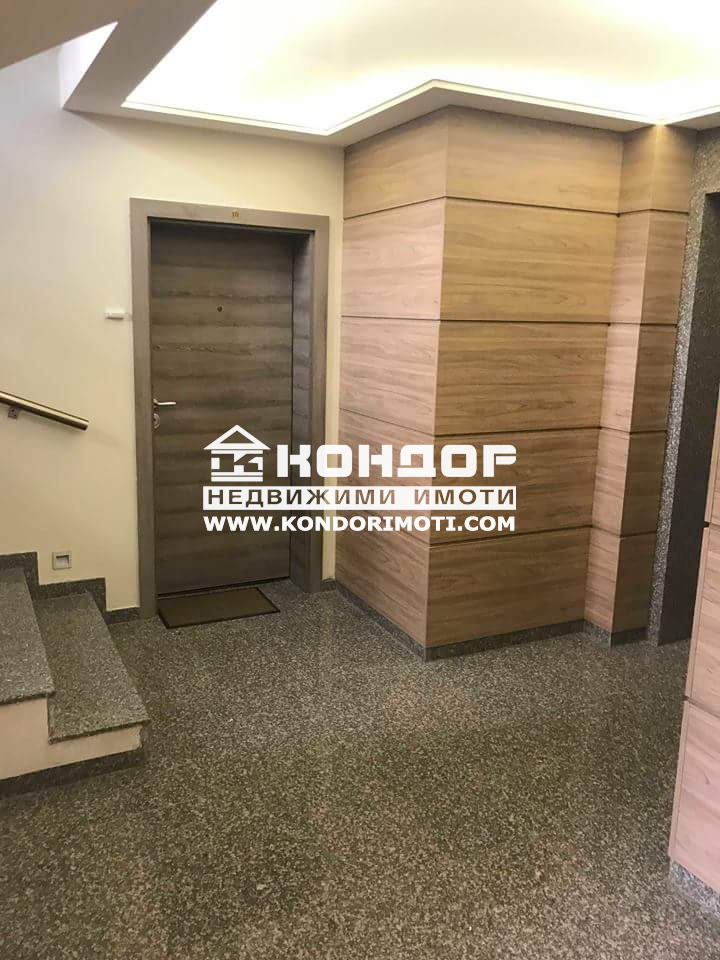 Продава МНОГОСТАЕН, гр. Пловдив, Въстанически, снимка 3 - Aпартаменти - 44544300