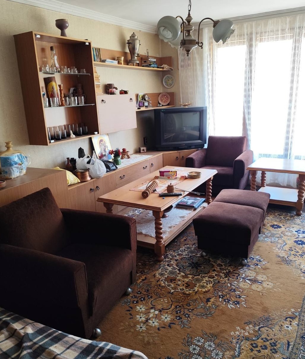 Продава КЪЩА, с. Драгичево, област Перник