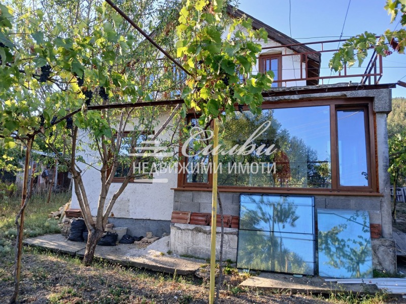 Продава ВИЛА в град Шумен, м-т Под Манастира - 44 кв.м / 79 500 € » 155 488.49 лв., НЕДВИЖИМИ ИМОТИ СИЛВИ