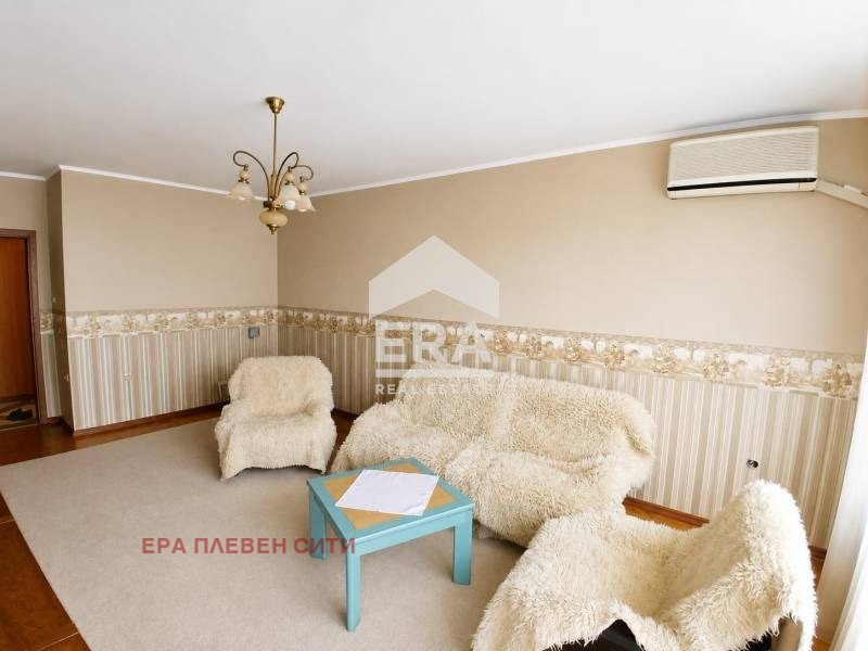 Продава 3-СТАЕН, гр. Плевен, Сторгозия, снимка 3 - Апартаменти - 55313600