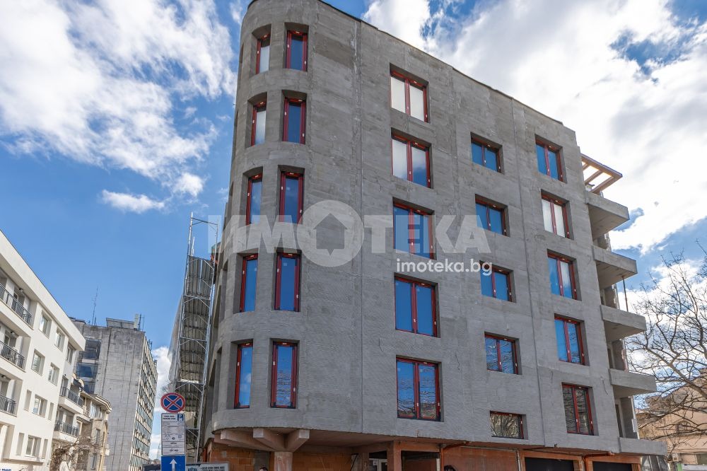 Продава 3-СТАЕН, гр. Варна, Център, снимка 13 - Апартаменти - 53645416