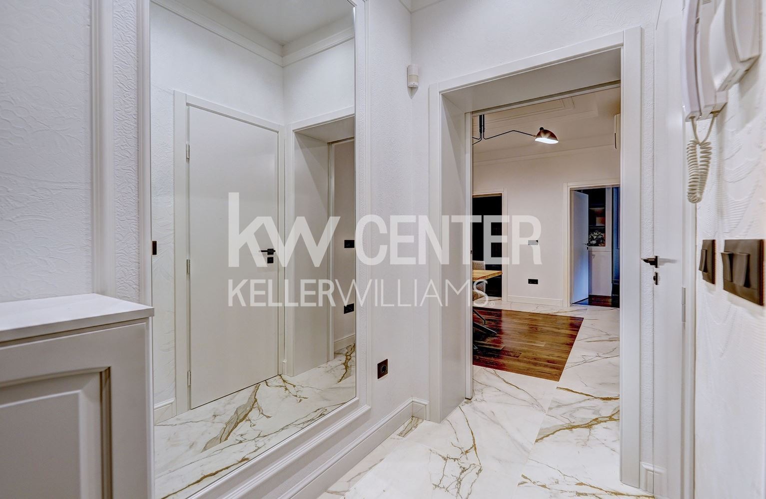 Продава 3-СТАЕН, гр. София, Център, снимка 8 - Апартаменти - 56069709