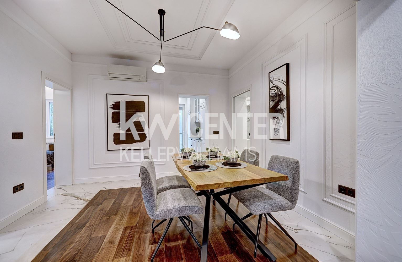 Продава 3-СТАЕН, гр. София, Център, снимка 3 - Апартаменти - 56069709