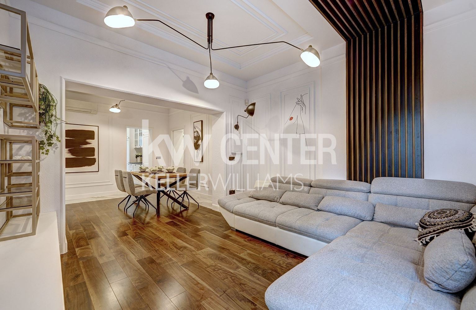 Продава 3-СТАЕН, гр. София, Център, снимка 2 - Апартаменти - 56069709
