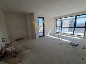 2-стаен град Варна, Колхозен пазар