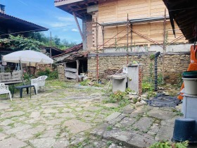 House Zheravna, region Sliven 16