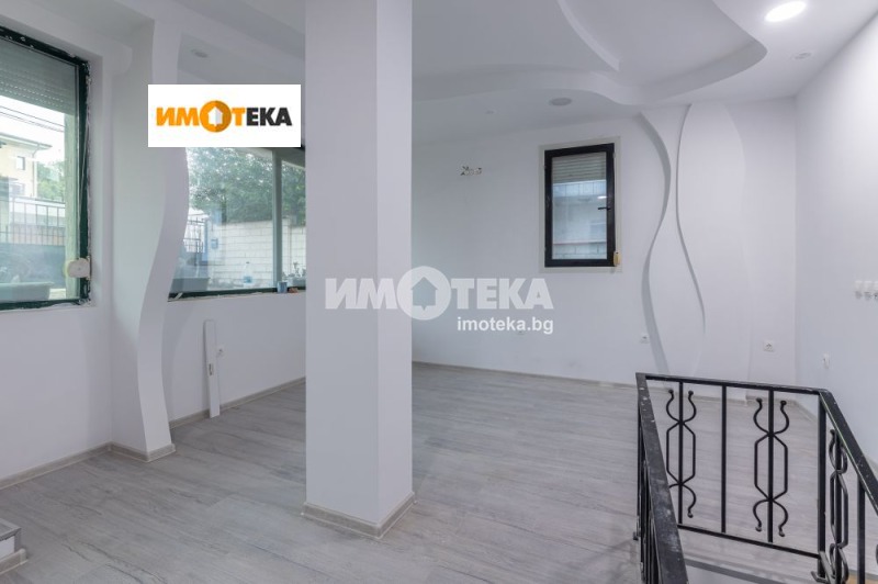 Продава 2-СТАЕН, гр. Варна, Бриз, снимка 12 - Aпартаменти - 47508526