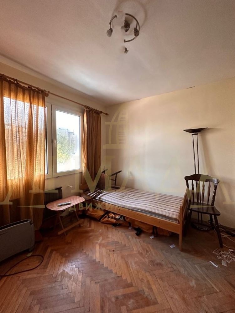 De vânzare  2 dormitoare Plovdiv , Țentâr , 140 mp | 76076861 - imagine [8]