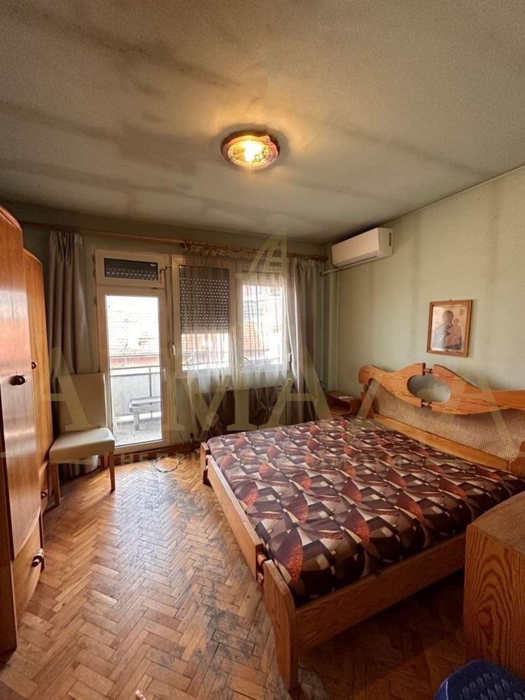 De vânzare  2 dormitoare Plovdiv , Țentâr , 140 mp | 76076861 - imagine [7]