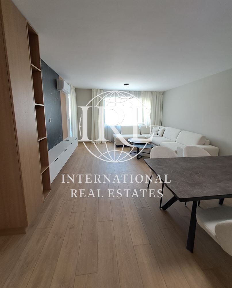 Продава 3-СТАЕН, гр. Варна, Център, снимка 2 - Апартаменти - 55708447