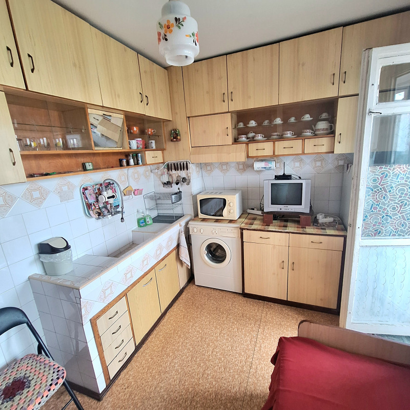 De vânzare  2 dormitoare Ruse , Vâzrajdane , 80 mp | 48997155 - imagine [12]