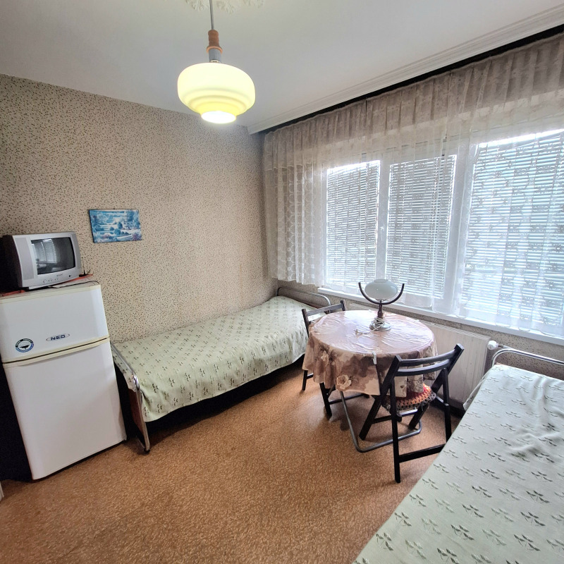 De vânzare  2 dormitoare Ruse , Vâzrajdane , 80 mp | 48997155 - imagine [4]