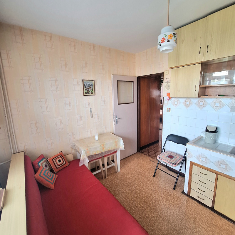 De vânzare  2 dormitoare Ruse , Vâzrajdane , 80 mp | 64321149 - imagine [6]