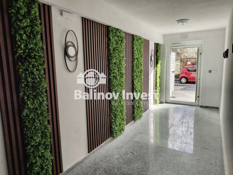 Продава 3-СТАЕН, гр. Варна, Център, снимка 2 - Апартаменти - 52614381