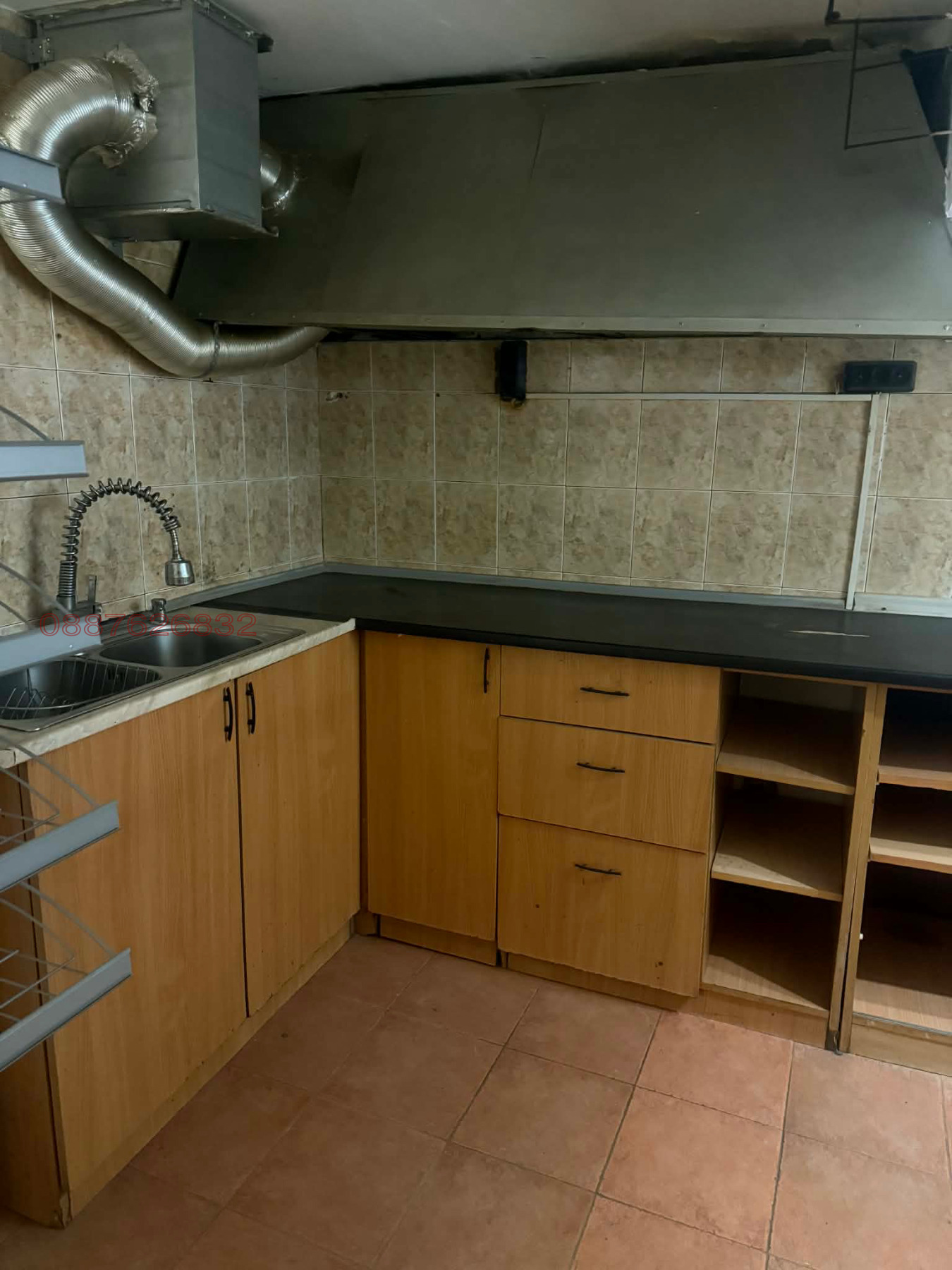 Продава ЗАВЕДЕНИЕ, гр. Варна, ВИНС-Червен площад, снимка 4 - Заведения - 53722724