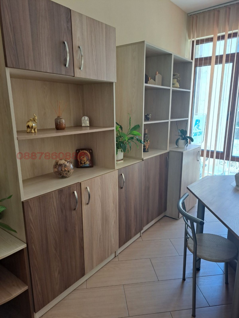 Продава  Офис град Русе , Център , 27 кв.м | 55074394 - изображение [2]
