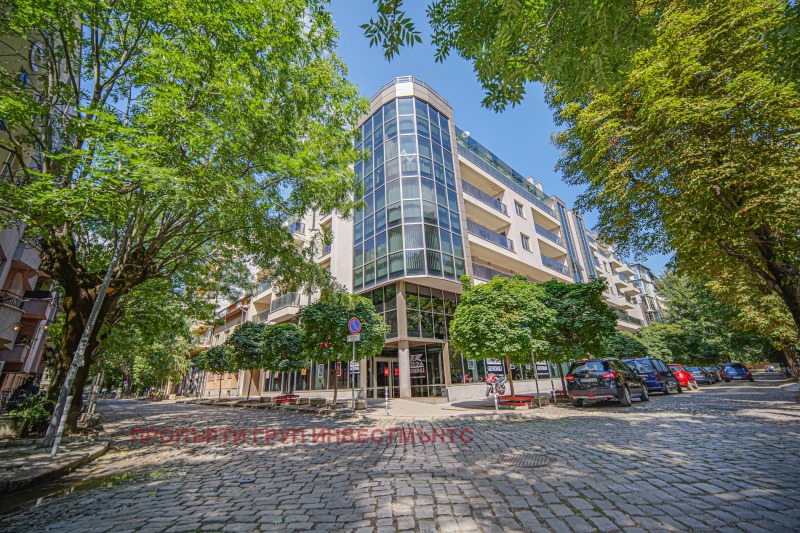 Продава МНОГОСТАЕН в град София, Център - 289 кв.м / 752 000 € » 1 470 784.16 лв., ПРОПЪРТИ ГРУП ИНВЕСТМЪНТС